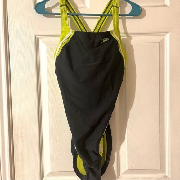 Speedo Women's One Piece in Black and Neon Yellow - Picture 1 of 4
